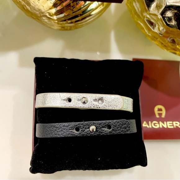 NEW ETIENNE AIGNER Togo Leather Double Tour Logo Bracelet - Picture 4 of 16